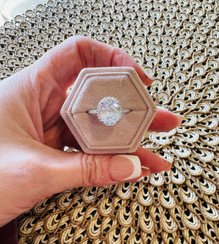Everleigh Oval Halo Ring